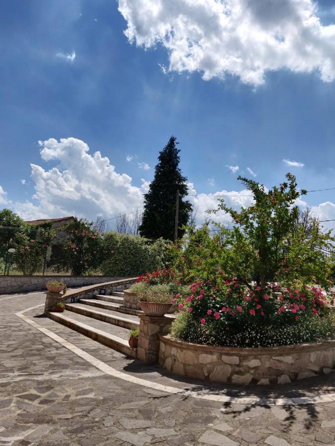 I Due Melograni Agriresort Tarano Exterior photo