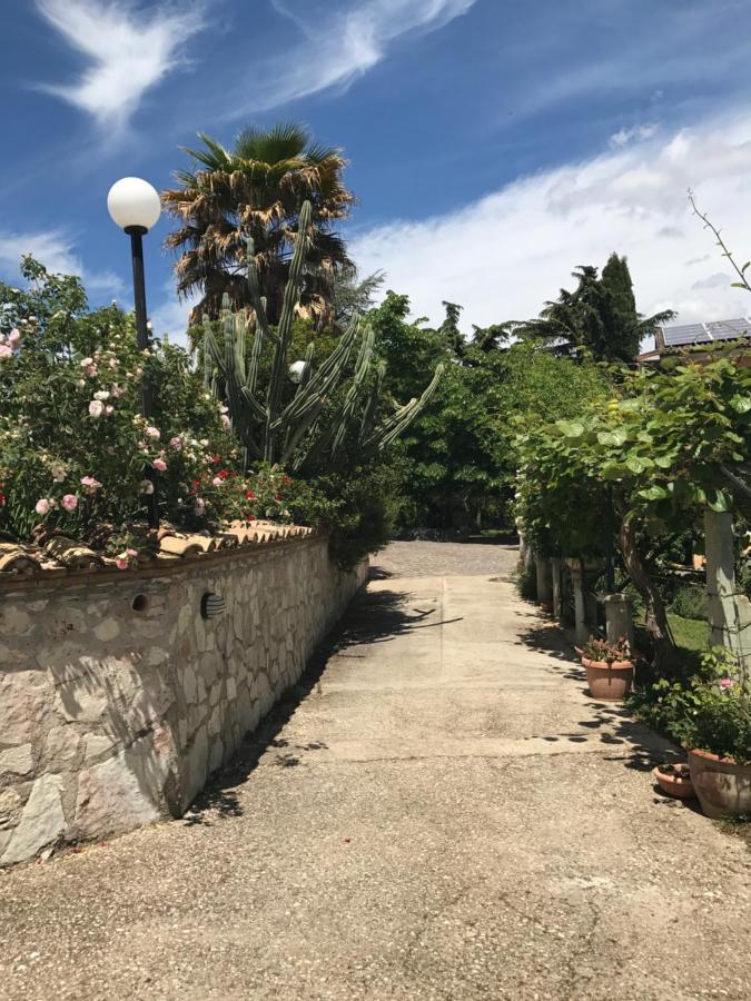 I Due Melograni Agriresort Tarano Exterior photo