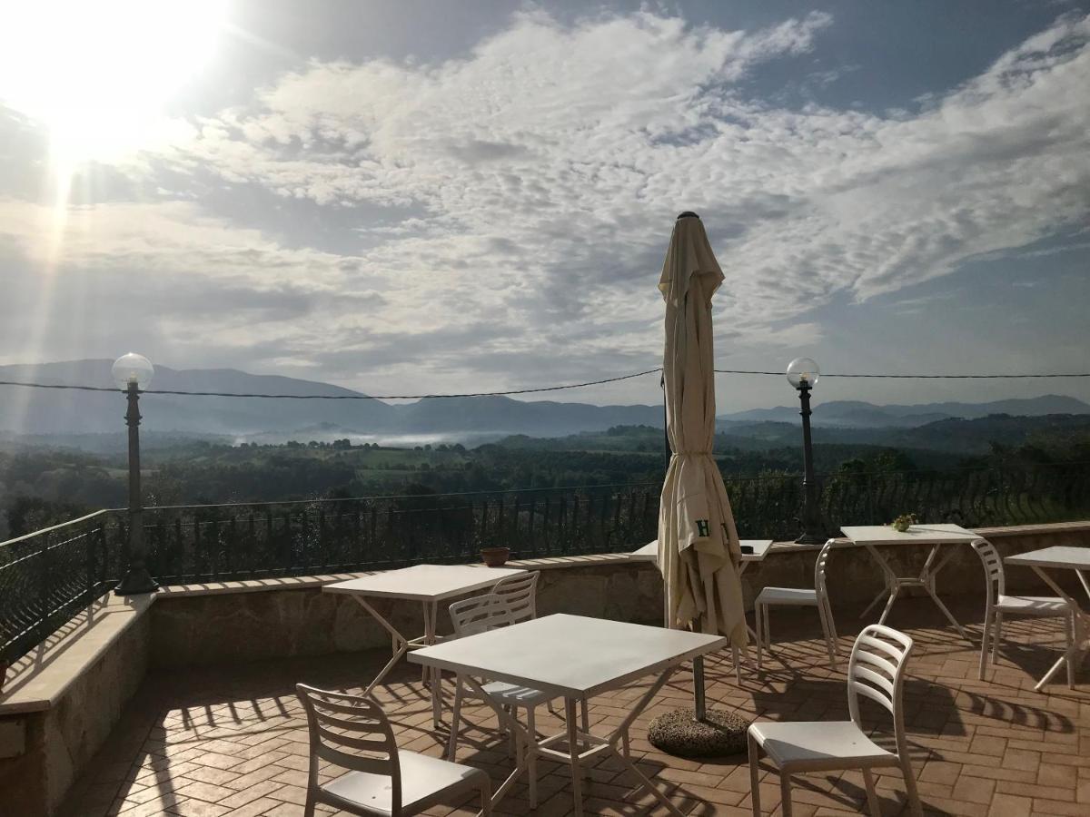 I Due Melograni Agriresort Tarano Exterior photo