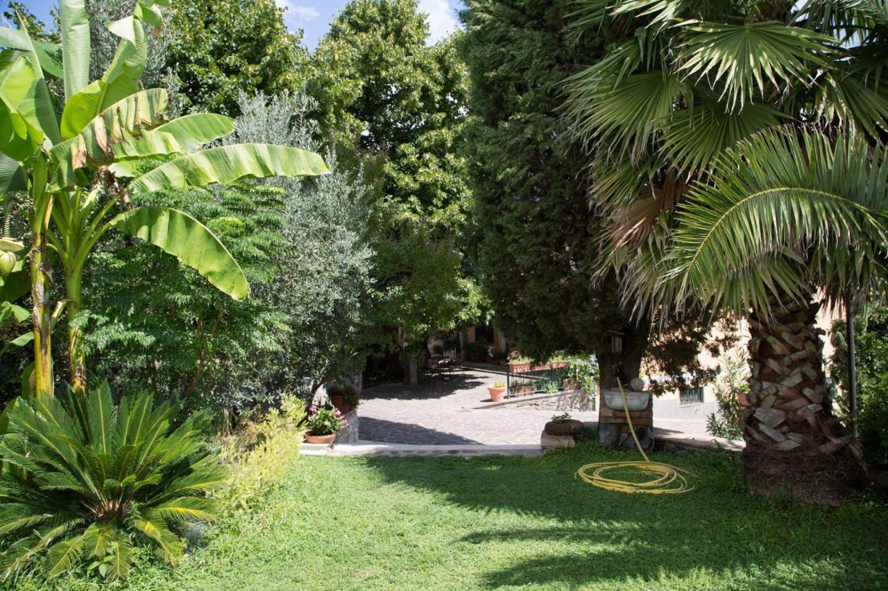 I Due Melograni Agriresort Tarano Exterior photo