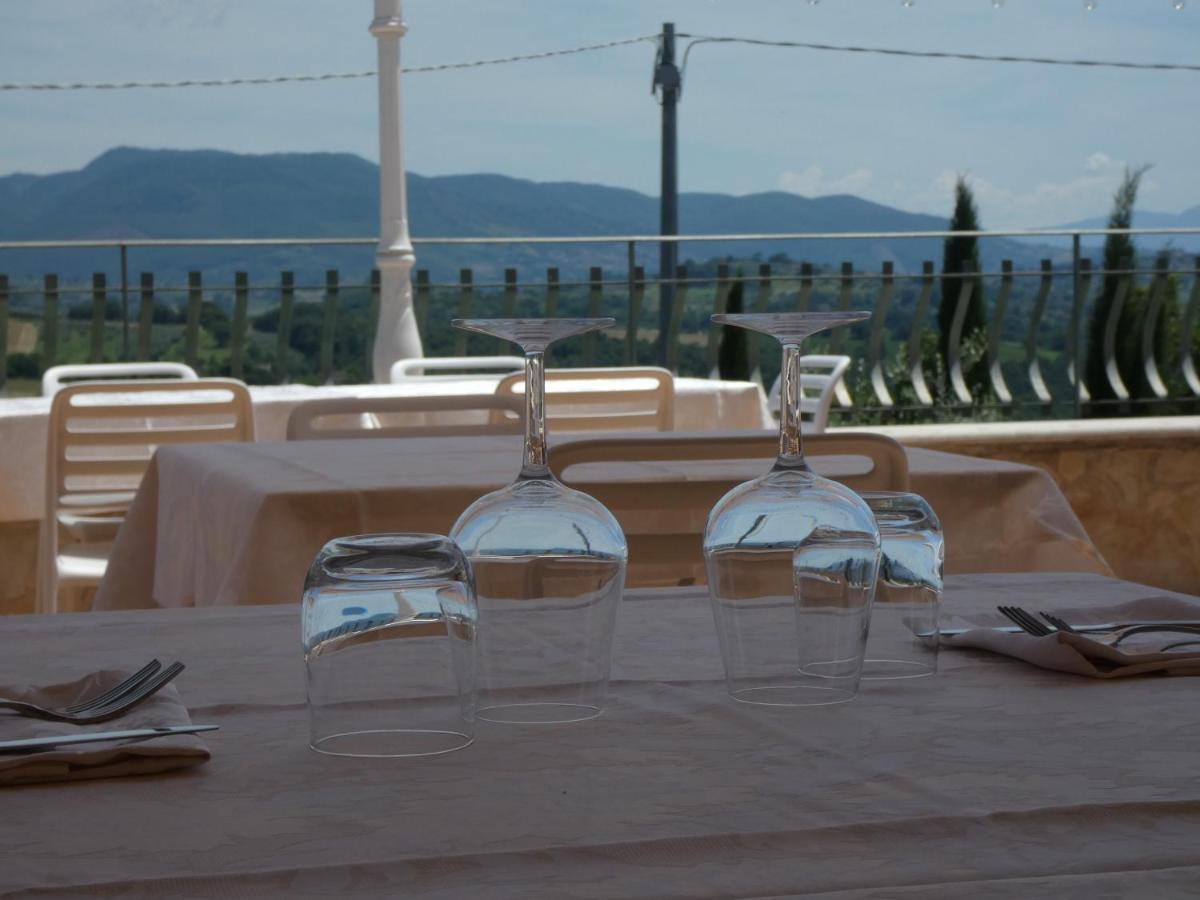 I Due Melograni Agriresort Tarano Exterior photo
